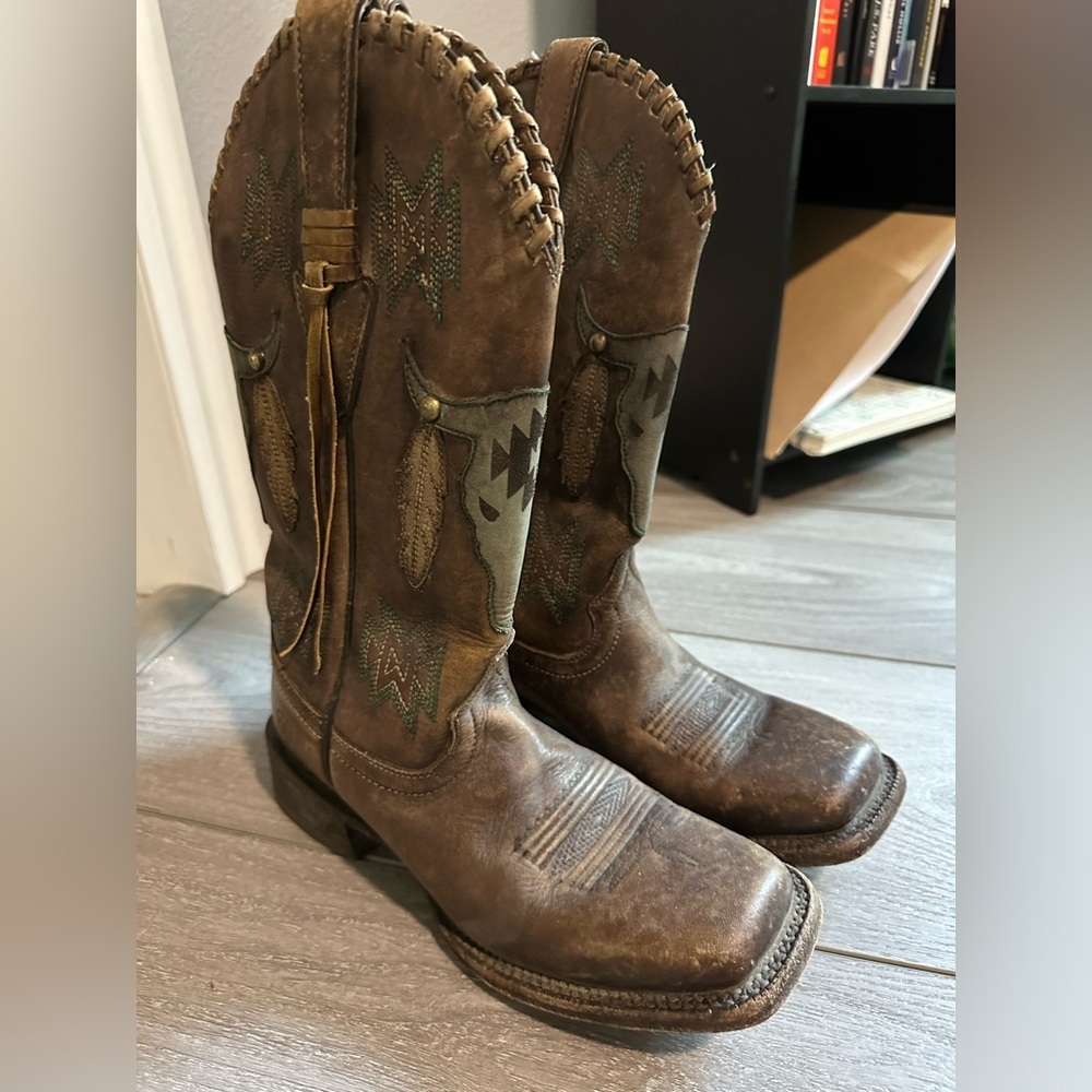 Square toe cowboy boots